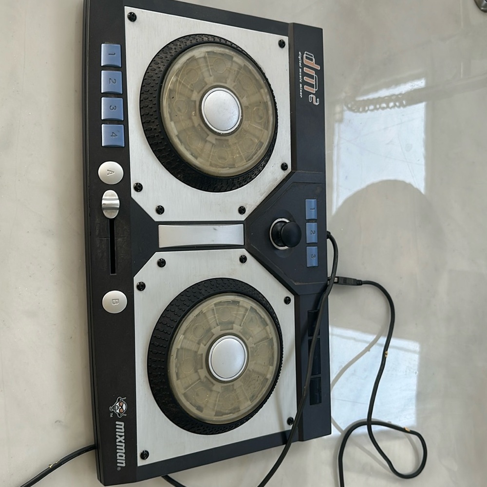 Mixman digital music mixer